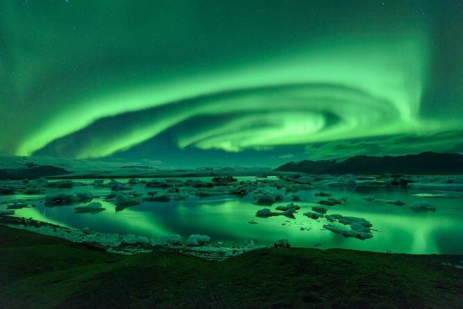 The Golden Circle & Northern Lights Guided Combo tour - Price and logistics: what $157 really covers