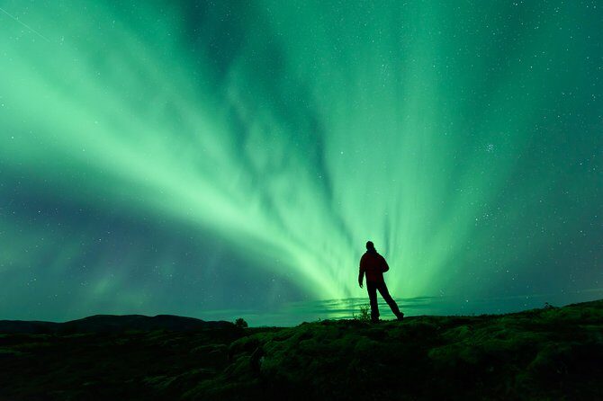The Golden Circle & Northern Lights Guided Combo tour - Riding the bus: seats, charging, and real comfort