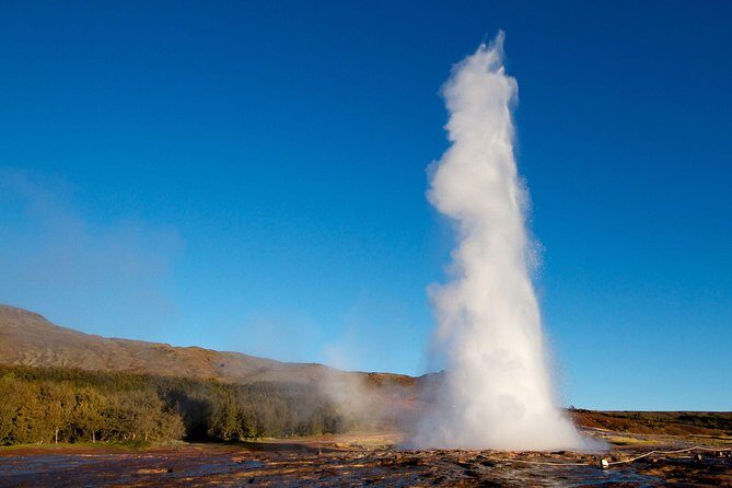 The Golden Circle & Northern Lights Guided Combo tour - Who this tour suits best (and who should think twice)